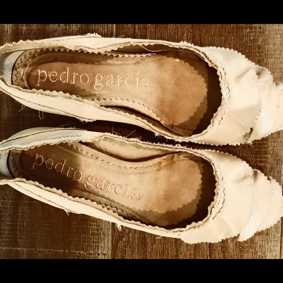 Pedro Garcia Satin Flats - Picture 3 of 4